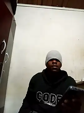 Uncletee112 online show from September 30, 4:12 pm