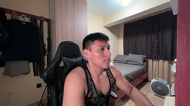 JoshuaTls08 online show from December 5, 2:09 am