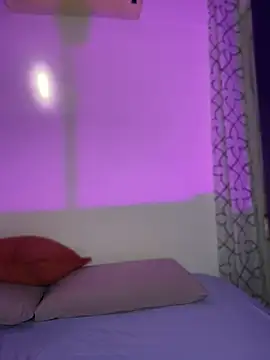 Agnescruzz online show from April 26, 3:21 pm