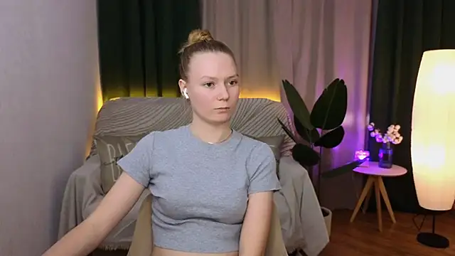 CarolynCohen   online show from January 14, 5:30 am