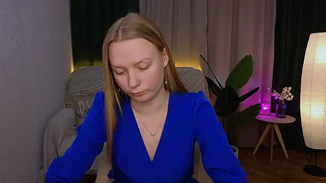 CarolynCohen   online show from January 23, 4:52 am