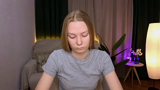 CarolynCohen   online show from January 24, 1:56 am