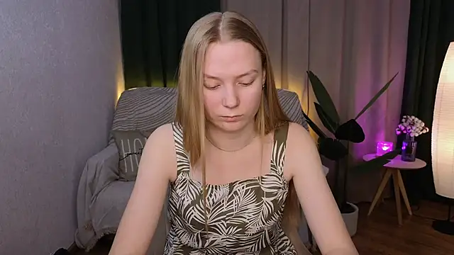 CarolynCohen   online show from February 17, 2:20 am