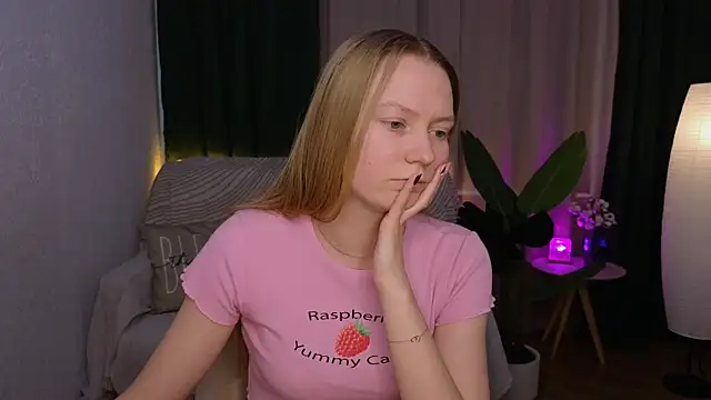 CarolynCohen   online show from February 28, 8:20 am