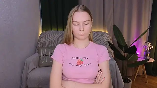 CarolynCohen   online show from March 7, 5:18 am