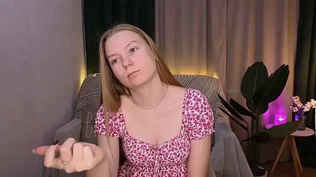 CarolynCohen   online show from March 20, 2:08 am