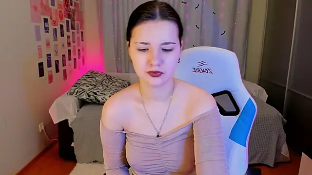 Vanessa Verona online show from February 2, 9:45 pm