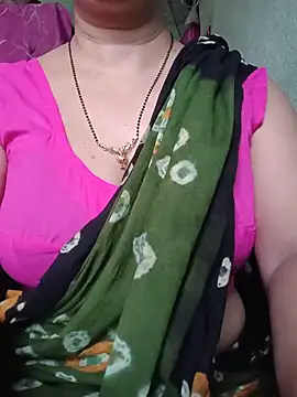 Snapshot of Rosy-B chatting on May 22, 12:07 am Rosy-B online show from May 22, 12:07 am
