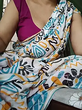 Snapshot of Rosy-B chatting on June 4, 12:11 pm Rosy-B online show from June 4, 12:11 pm