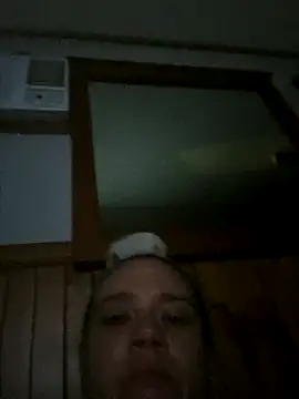 Snapshot of Off_the_Lesh chatting on October 16, 5:47 pm Off the Lesh online show from October 16, 5:47 pm