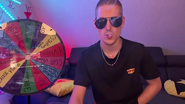 Cookieboy88 online show from October 17, 8:55 pm