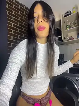 Valentinabaker online show from April 27, 3:43 pm