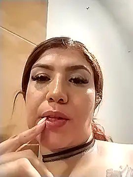 Snapshot of AriaRusso chatting on January 9, 1:39 am AriaRusso online show from January 9, 1:39 am