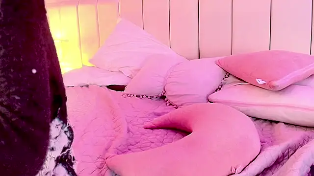 Snapshot of DeepAnalAddict chatting on February 19, 10:34 am DeepAnalAddict online show from February 19, 10:34 am