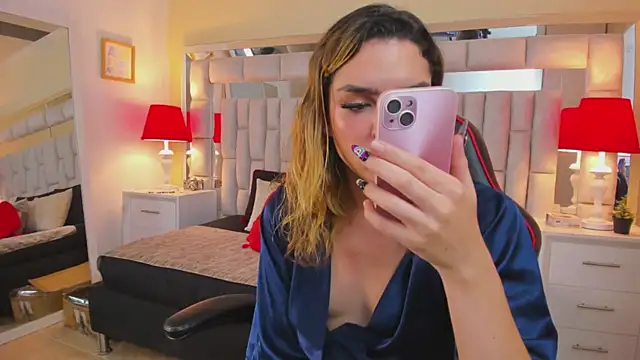 mariiahneedles online show from January 11, 2:09 am