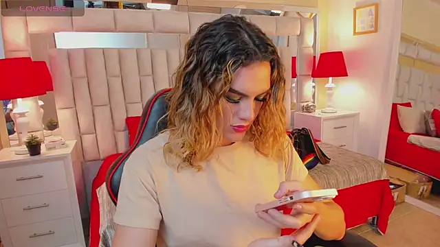 mariiahneedles online show from January 17, 8:33 pm