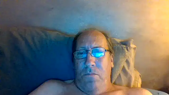 Snapshot of hornyrich69 chatting on May 14, 5:25 am hornyrich69 online show from May 14, 5:25 am