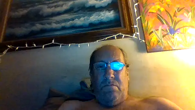 Snapshot of hornyrich69 chatting on June 14, 4:36 am hornyrich69 online show from June 14, 4:36 am