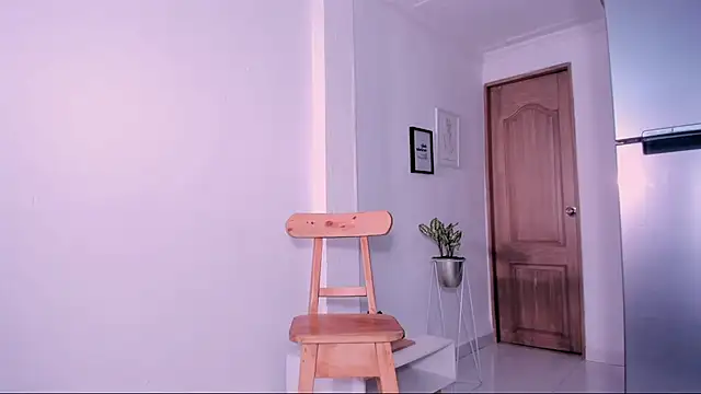 Snapshot of DannaHyde chatting on September 12, 4:40 pm DannaHyde online show from September 12, 4:40 pm