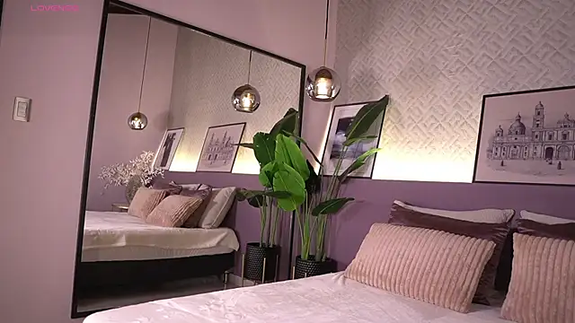 IzzyWild online show from March 28, 10:48 am