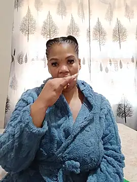Snapshot of FreakyAngel3X chatting on June 17, 1:34 pm FreakyAngel3X online show from June 17, 1:34 pm