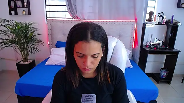 Chiqui milk  online show from March 12, 7:49 pm