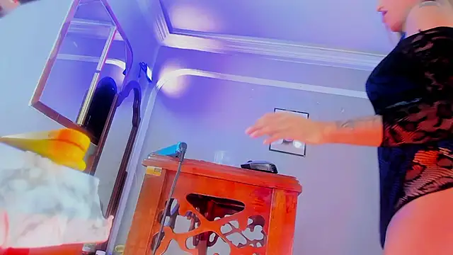 Jimena Grey online show from February 28, 6:47 am