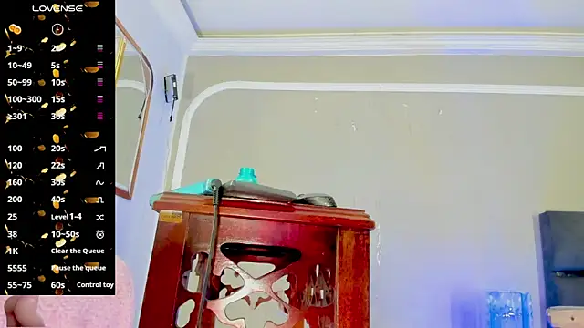 Jimena Grey online show from April 6, 11:05 pm