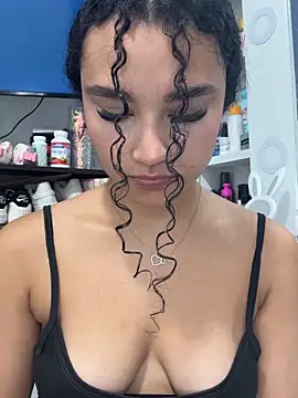 kitty kayo online show from November 10, 4:22 am