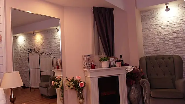 LinaReese online show from January 31, 5:40 am