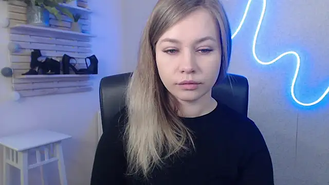 holly xglam online show from January 16, 3:23 am