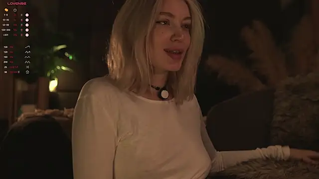 LinaKinky online show from December 15, 12:06 pm