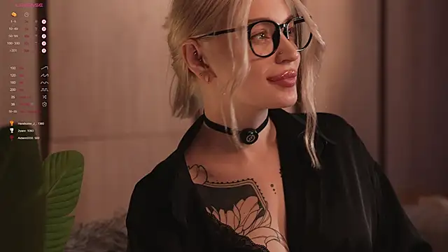 LinaKinky online show from February 28, 3:48 pm