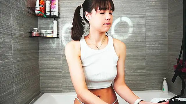 MaylienLove online show from October 4, 6:33 am