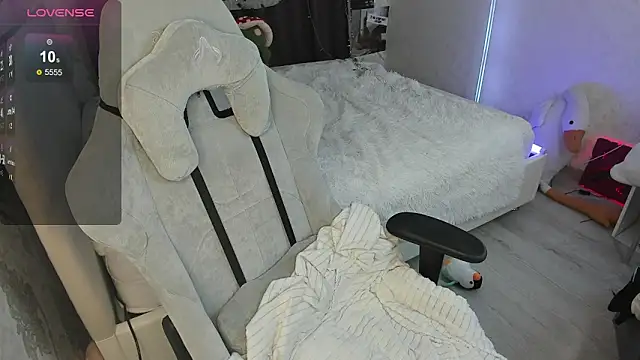 Snapshot of SophiaRyder chatting on November 5, 9:15 pm SophiaRyder online show from November 5, 9:15 pm