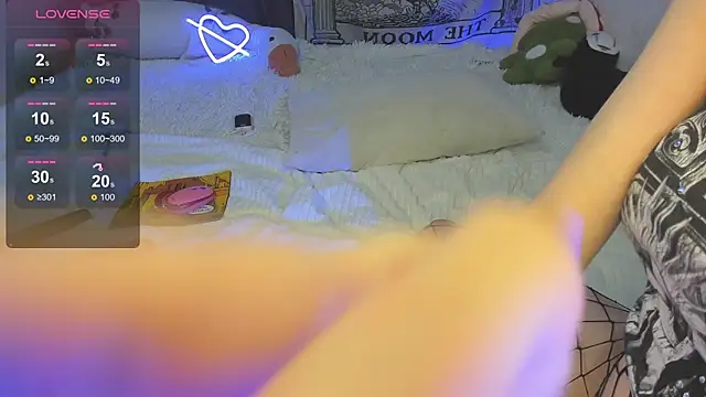 Snapshot of SophiaRyder chatting on November 29, 2:47 am SophiaRyder online show from November 29, 2:47 am