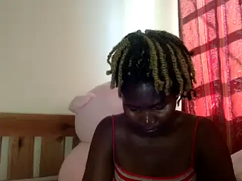 Snapshot of Sexxy_pretty24 chatting on February 7, 1:01 pm Sexxy pretty24 online show from February 7, 1:01 pm