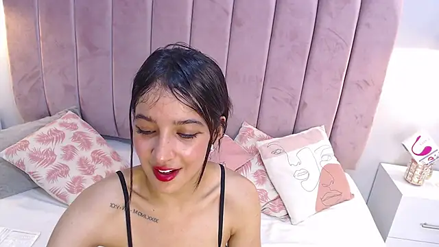 LeenaBrown online show from January 30, 6:54 pm