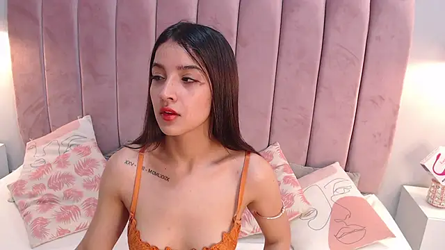 LeenaBrown online show from February 4, 12:55 pm