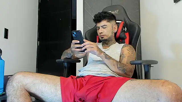 Snapshot of sergiio_mesa27 chatting on December 13, 8:58 pm sergiio mesa27 online show from December 13, 8:58 pm