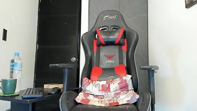 Snapshot of sergiio_mesa27 chatting on January 9, 12:52 pm sergiio mesa27 online show from January 9, 12:52 pm