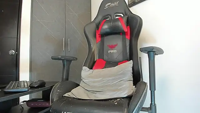 Snapshot of sergiio_mesa27 chatting on October 7, 1:58 am sergiio mesa27 online show from October 7, 1:58 am