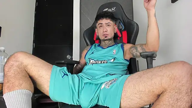 Snapshot of sergiio_mesa27 chatting on November 9, 2:32 am sergiio mesa27 online show from November 9, 2:32 am