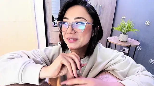 Snapshot of Hot_Couple666 chatting on March 11, 3:34 pm Hot Couple666 online show from March 11, 3:34 pm