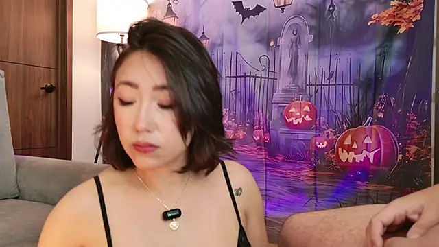 Snapshot of Hot_Couple666 chatting on October 28, 4:31 pm Hot Couple666 online show from October 28, 4:31 pm