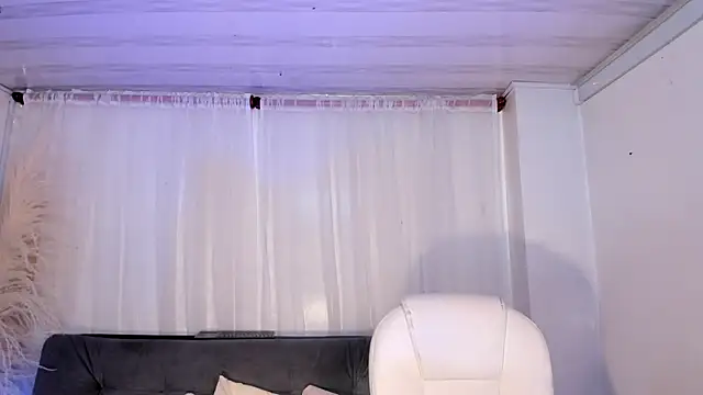 miel gomez online show from February 8, 11:24 pm