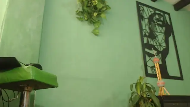 thirstymoonxx online show from December 21, 7:54 pm