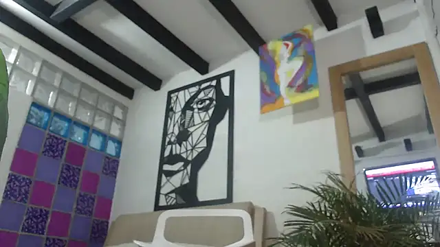 Snapshot of thirstymoonxx chatting on May 21, 6:09 am thirstymoonxx online show from May 21, 6:09 am