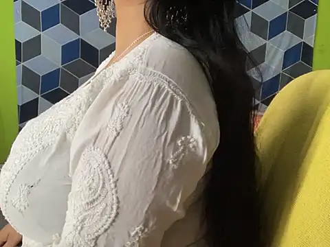 Aishwarya 101  online show from January 24, 5:32 pm