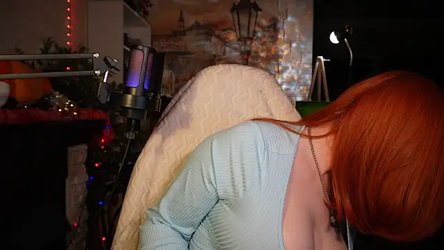 Chriss Fox online show from February 6, 6:35 pm